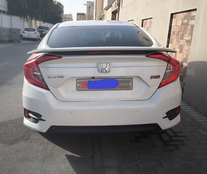 Manama, Vehicles, Cars & Trucks , BHD 5500,  Honda Civic,  2018,  Automatic,  85000 KM,   RS  | FULL OPTION | 85,000 Km | BD 5,500