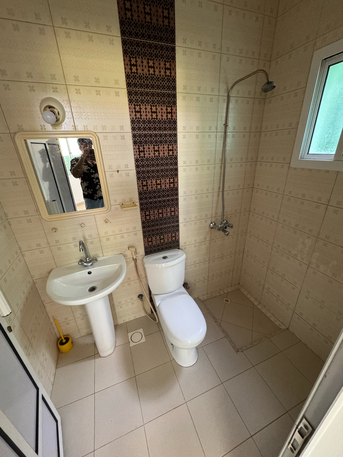 East Riffa, Apartments/Houses, BHD 150/month,  2 BR,  2BHK FLAT WITH 2 BALCONY Near LULU HYPERMARKET RIFFA(2NDF34)