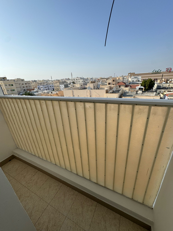 East Riffa, Apartments/Houses, BHD 150/month,  2 BR,  2BHK FLAT WITH 2 BALCONY Near LULU HYPERMARKET RIFFA(2NDF34)