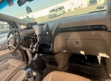 Jubail, Businesses For Sale, Hyundai Staria Car For Rant