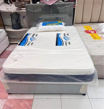 Jeddah, Furniture, SAR 5,  All Types Of Best Quality Medium Size Bed With Mattress Available In Low Price