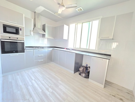 Jid Ali, Apartments/Houses, BHD 250/month,  2 BR,  Spacious 2 Bedroom Semi Furnished Apartment For Rent.