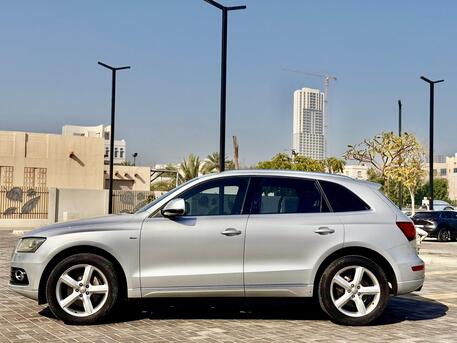 Manama, Vehicles, Cars & Trucks , BHD 3700,  Audi Q5,  2010,  Automatic,  153000 KM,  FULLY LOADED
