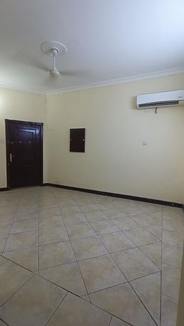 Hoora, Apartments/Houses, BHD 220,  Furnished,  2 BR,  2 Bath,Ewa,balcony,semi Furnished Spacious Flat 4 Rent In Hoora Inclusive@33112437