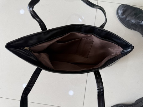 Manama, Clothing & Accessories, BHD 2,  Wholesale Ladies Hand Bags 500 Nos