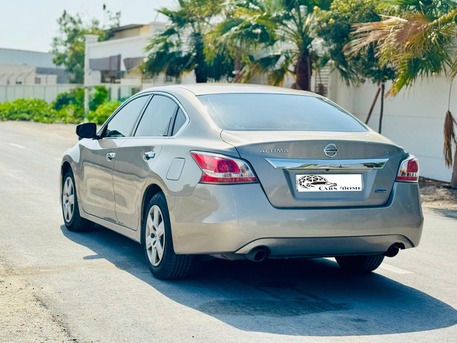 Hamala, Vehicles, Cars & Trucks , BHD 2100,  Nissan Altima,  2014,  Automatic,  245000 KM,