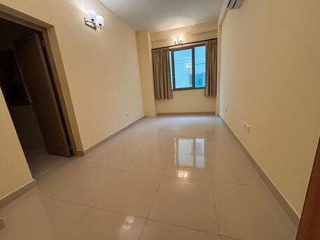 Hidd, Apartments/Houses, BHD 250/month,  2 BR,  120 Sq. Meter,  2 Bhk Semi Furnished Flat Available In Hidd Call Aleena