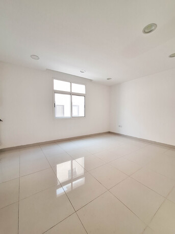 Manama, Apartments/Houses, BHD 260/month,  2 BR,  For Rent An Apartment In Al Guful Area