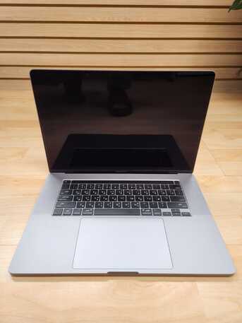 Olaya, Computers, SAR 2999,  MacBook Pro I7  16&rdquo; 2019 RAM:16GB SSD: 512GB GPU:4gb AMD Battery Cycle:57