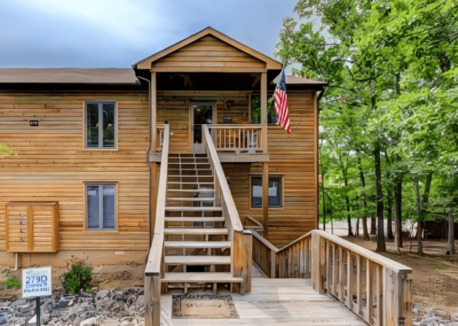 New York, Short-term Wanted, 00 Sq. Meter,  Luxury Vacation Home Rental For An Elevated Lake Escape