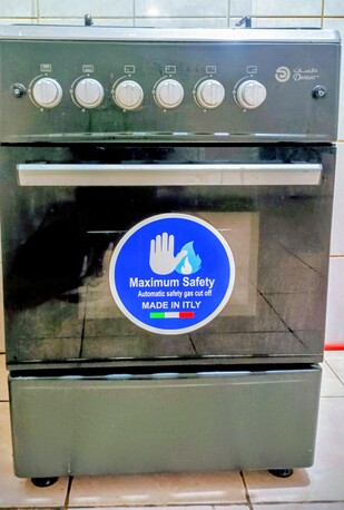 Jeddah, Household Items, SAR 4000,  Fridge, Cooking Gas Oven And Sofa