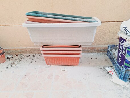 Manama, Farm & Garden, BHD 20,  Used Plant Pots And Organic Soil For Urgent Sale
