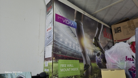 Safwa, Appliances, SAR 450,  Ikon IK-VS40 LED SMART TV Just Like New