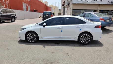 Jeddah, Vehicles, Cars & Trucks , SAR 2500,  Toyota Corolla XLE,  2025,  Automatic,  40000 KM,  Monthly Rent A Car Or Transfer