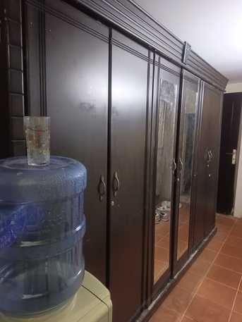 Manama, Air Conditioners, BHD 50,  Ac-50 BD  Wardrobe-25 BD For Sale