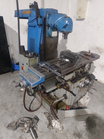 Paris, Jobs, Lathe Machine Operator