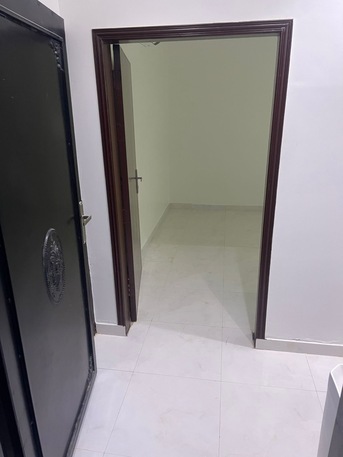 Al Qadisiyah, Rooms Available, SAR 1500/month,  Separate Room With Bathroom For Rent Not Furnished With Air Conditioning