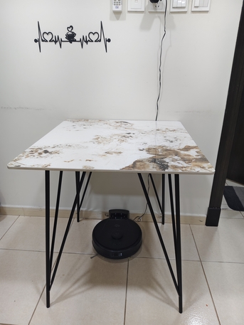 Al Rakah Al Janubiyah, Household Items, SAR 250,  Bed And Table