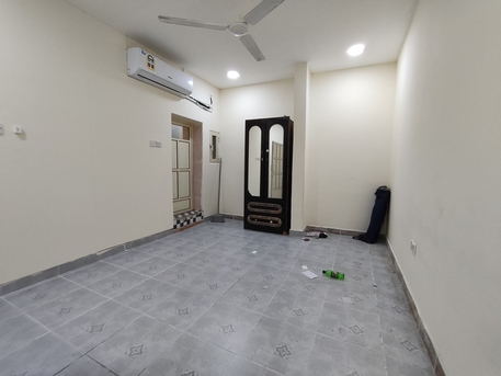 Gudaibiya, Apartments/Houses, BHD 150/year,  1 BR,  Gudaibiya:- Groundfloor Studio Flat On Rent With Ewa..