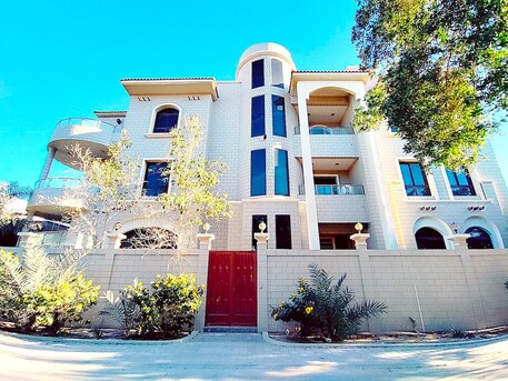 Zinj, Villas, BHD 490000,  654 Sq. Meter,  3 Storey Residential Garden Villa For Sale In Zinj Near Highway BD.490,000/-