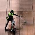 Experienced Rope Access Fa?ade Cleaning Team Required (8&ndash;10 Years Experience)