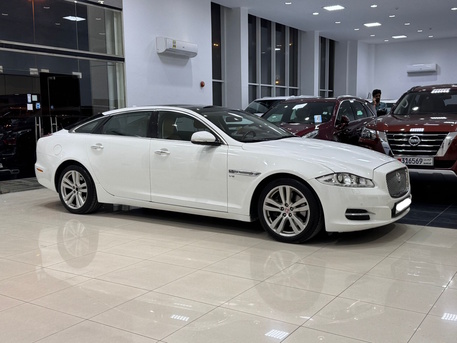 Manama, Vehicles, Cars & Trucks , BHD 4500,  Jaguar XJ,  2014,  Automatic,  123950 KM,    (White)