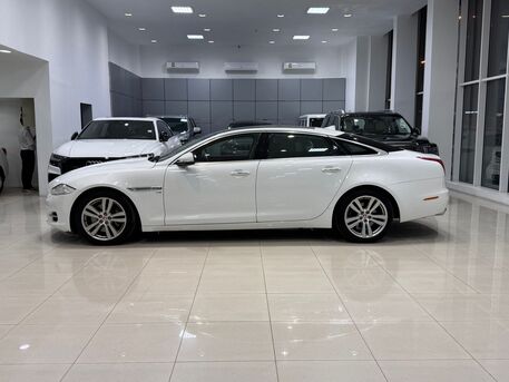 Manama, Vehicles, Cars & Trucks , BHD 4500,  Jaguar XJ,  2014,  Automatic,  123950 KM,    (White)