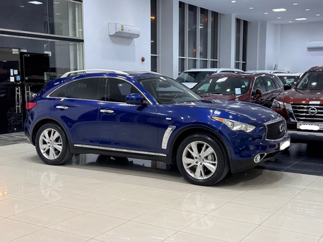 Manama, Vehicles, Cars & Trucks , BHD 5900,  Infiniti QX-70,  2017,  Automatic,  90700 KM,   /  (Blue)