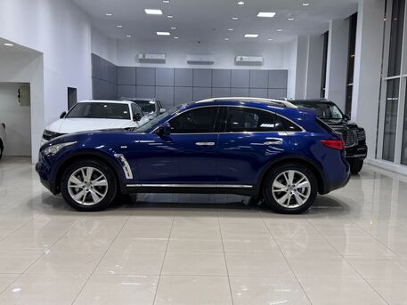 Manama, Vehicles, Cars & Trucks , BHD 5900,  Infiniti QX-70,  2017,  Automatic,  90700 KM,   /  (Blue)