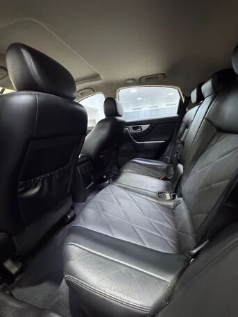 Manama, Vehicles, Cars & Trucks , BHD 5900,  Infiniti QX-70,  2017,  Automatic,  90700 KM,   /  (Blue)