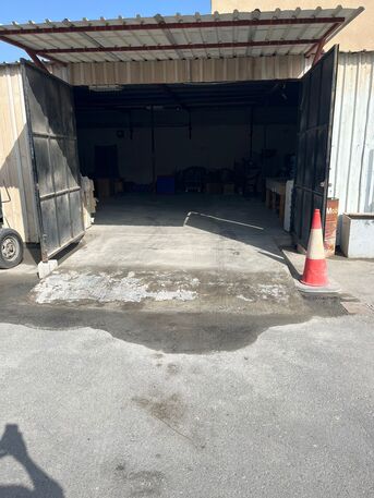 Zinj, Warehouses, BHD 750,  243 Sq. Meter,  GODOWN FOR RENT