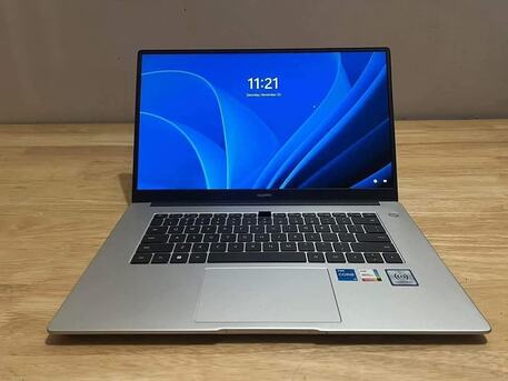 Riyadh, Computers, SAR 2000,  Huawei D15 Laptop