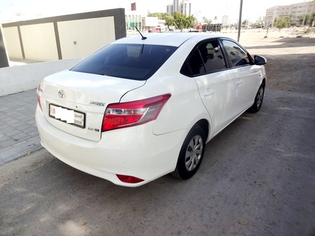 Zinj, Vehicles, Cars & Trucks , BHD 3400,  Toyota Yaris,  2017,  Automatic,  96000 KM,   URGENT FOR SALE