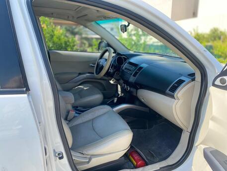 Manama, Vehicles, Cars & Trucks , BHD 1600,  MITSUBISHI OUTLANDER 2008,  2008,  Automatic,  210000 KM,   @ 1600/-