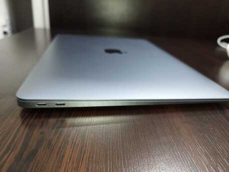 Jeddah, Tablet Computers, SAR 1300,  MacBook Air 2019 I5 | 8GB | 256GB SSD | New Battery | Clean