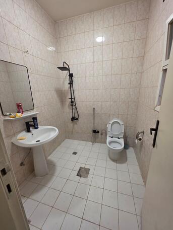 Riyadh, Rooms Available, SAR 2500/month,  Furnished,  One Room Available In A 2 Bedroom Apartment In Al-Muruj (very Close To Metro 300meters)