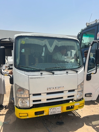 Jubail, Logistics, Dyna Dumper Dyna 3 Ton With Driver For Monthly Weekly And Daily Rent