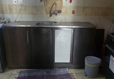 Al Malaz, Household Items, SAR 600,  Selling Kitchen Shelf With Sink