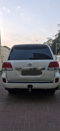 Dubai, Vehicles, Cars & Trucks , AED 65000,  Toyota Land Cruiser GXR V6,  2009,  Automatic,  255000 KM,   (Single Owner With Low KM And Clean Title)