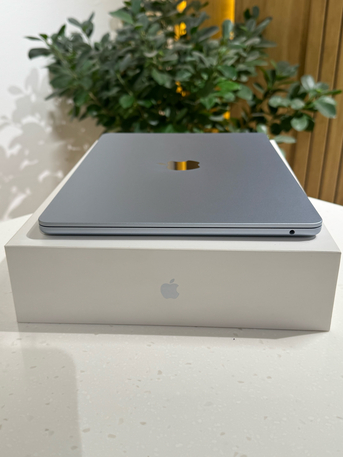 Riyadh, Computers, SAR 3800,  MacBook M4 2025 13"