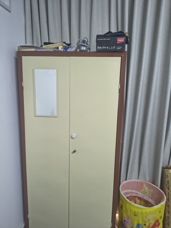 Al Malaz, Household Items, SAR 400,  Urgent Sale -Steel Almirah, Bed,cot, Drawer For Sale : Price 400