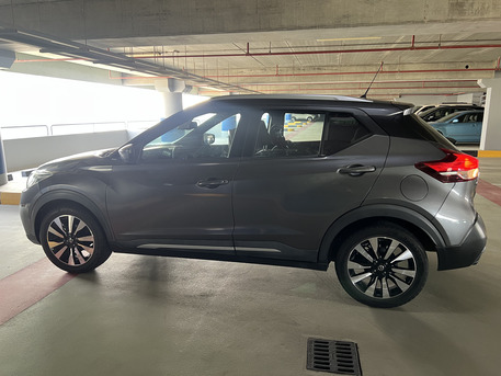 Muharraq, Vehicles, Cars & Trucks , BHD 3700,  Nissan Kicks,  2017,  Automatic,  165000 KM,  Grey   (Single Owner)