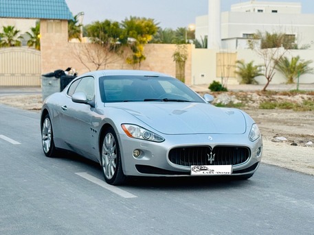 Manama, Vehicles, Cars & Trucks , BHD 1,  Maserati GranTurismo,  2012,  68000 KM,  Low Mileage - V8 - 4.2L