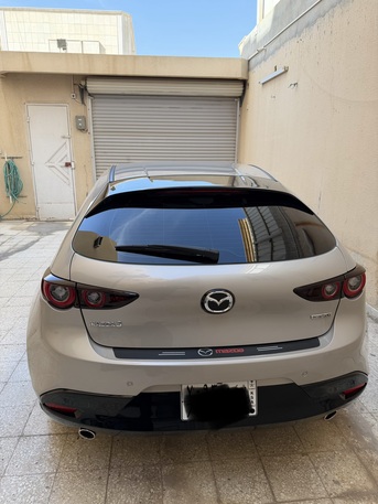 Riyadh, Vehicle Lease Transfer, SAR 2500,  Lease Transfer! 2025 Mazda 3 Hatchback 2.0 L (full Option Black Seats)