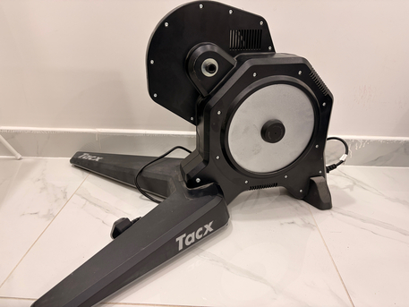 Al Rakah Al Shamaliyah, Sporting Goods, SAR 1550,  Tacx Flux S Smart Trainer &ndash; Excellent Condition &ndash; Al Khobar