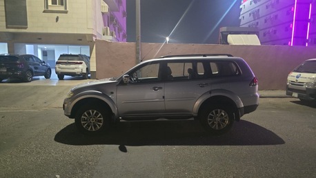Jeddah, Vehicles, Cars & Trucks , SAR 29000,  Mitsubishi Pajero,  2015,  Automatic,  400000 KM,  Pajero Sport Just Buy & Drive