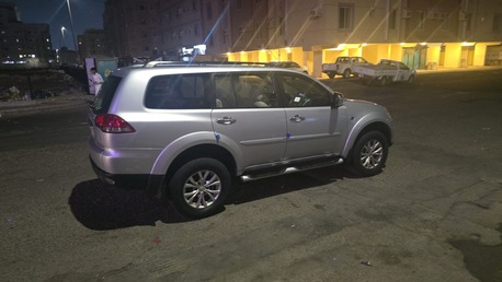 Jeddah, Vehicles, Cars & Trucks , SAR 29000,  Mitsubishi Pajero,  2015,  Automatic,  400000 KM,  Pajero Sport Just Buy & Drive