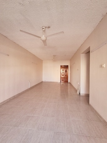 Hoora, Apartments/Houses, BHD 200/month,  2 BR,  - Parking, Semi Furnished Spacious 2 BHK Balcony Family Flat Without Ewa 200/BD Hoora