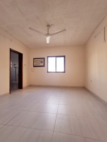 Hoora, Apartments/Houses, BHD 200/month,  2 BR,  - Parking, Semi Furnished Spacious 2 BHK Balcony Family Flat Without Ewa 200/BD Hoora