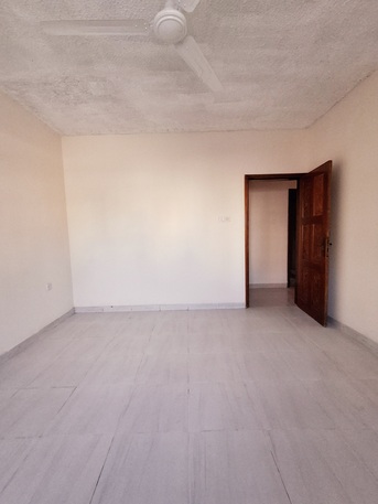 Hoora, Apartments/Houses, BHD 200/month,  2 BR,  - Parking, Semi Furnished Spacious 2 BHK Balcony Family Flat Without Ewa 200/BD Hoora